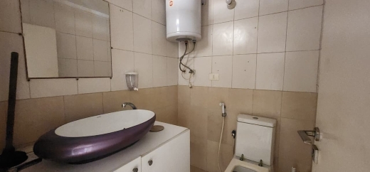 A Duplex Shop For Rent in Ain El Remmaneh — 3