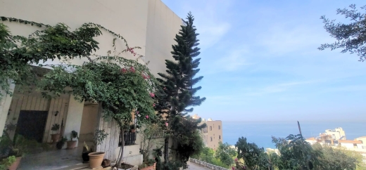 600 Sqm Building For Sale in Okaybe