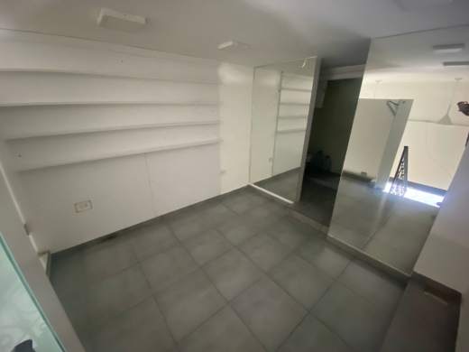 35 SQM Shop For Sale in Antelias — 2