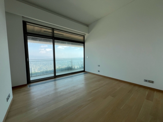 Amazing Apartment With View For Sale in High-Rise Tower in Achrafieh, Carré D'or — 7