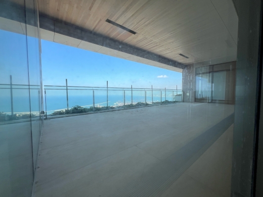 Amazing Apartment With View For Sale in High-Rise Tower in Achrafieh, Carré D'or — 2