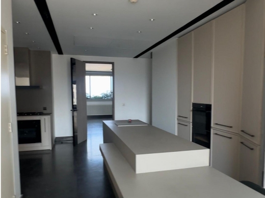 High-End Apartment with Sea View For Sale in Clemenceau, Ras Beirut — 5