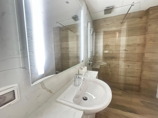 High-End 2-Bedroom Apartment For Rent in Down Town — 6