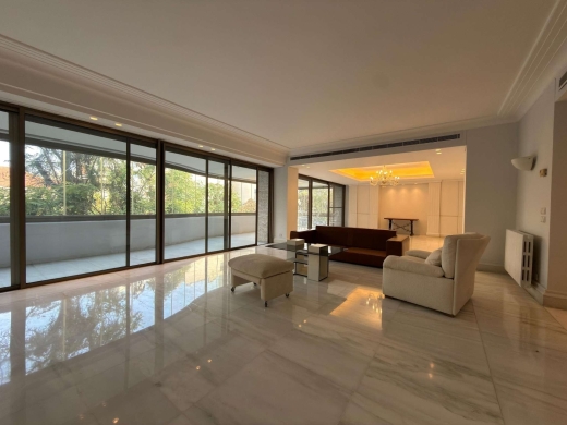 Elegant 4-Bedroom Apartment For Rent in Select area of Achrafieh, Carré D'or