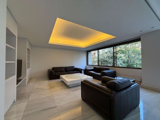 Elegant 4-Bedroom Apartment For Sale in Select area of Achrafieh, Carré D'or — 6