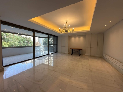 Elegant 4-Bedroom Apartment For Sale in Select area of Achrafieh, Carré D'or — 3