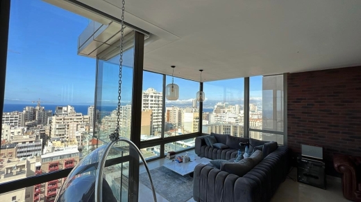 Beautiful Apartment With Sea & City View For Sale in Hamra, Ras Beirut — 3