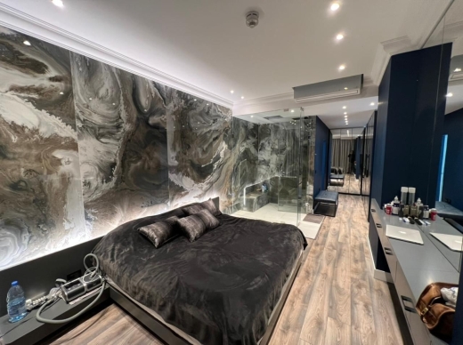 Beautiful Apartment With Sea & City View For Sale in Hamra, Ras Beirut — 6