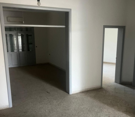 230 SQM Office For Rent in Badaro