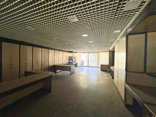 367 SQM Office For Sale in Badaro — 3