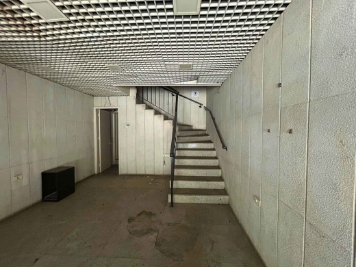 367 SQM Office For Sale in Badaro — 2