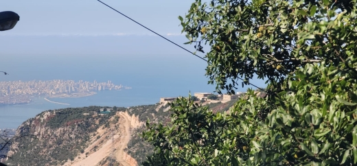 Land With A House For Sale in Achkout