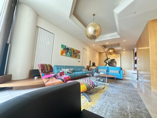 Beautiful 3-Bedroom Apartment For Sale in Down Town — 3
