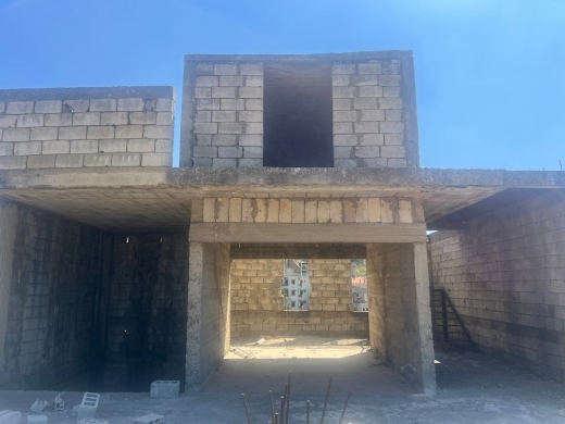 Under-Construction Triplex With Terrace For Sale in Aley With Payment Facilities