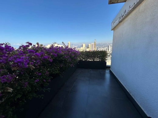 Penthouse with Terraces and Mountain City View For Sale in Achrafieh, Rizk — 6