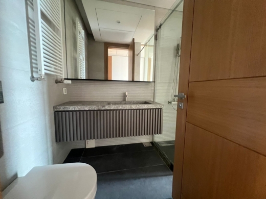 Luxurious Living! High-End Apartment with Sea & City View For Sale in Gemmayzeh — 17