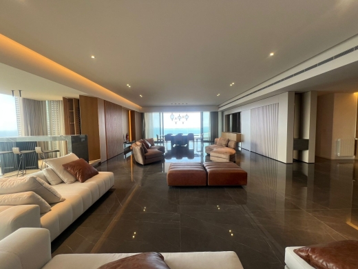 Luxurious Living! High-End Apartment with Sea & City View For Sale in Gemmayzeh