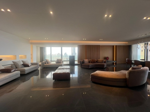 Luxurious Living! High-End Apartment with Sea & City View For Sale in Gemmayzeh — 2