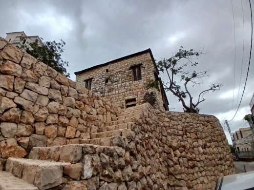 1,088 SQM Old House With Land For Sale in Beit Chabeb
