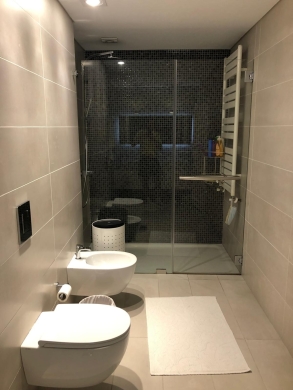 Spacious Luxurious Apartment For Sale In Hamra, Ras Beirut — 14