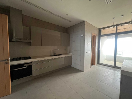 3-Bedroom Apartment For Sale in a High-End Building in Achrafieh, Carré D'or — 9