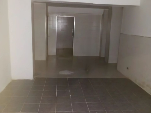 129 SQM Warehouse For Rent in Verdun, Ras Beirut