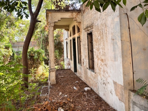 1,077 SQM Land For Sale in Achrafieh