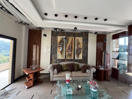 Exclusive! Showroom For Sale in A Prime Location On The Main Road Mkalles — 2