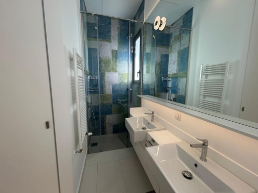 Beautiful Penthouse with Terrace & Pool For Sale in Badaro — 12