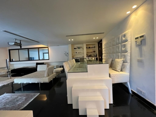 Luxurious Duplex Apartment With Terrace For Sale in Saifi — 7
