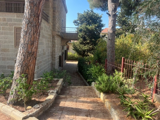 Exclusive! Spacious Villa For Sale in Souq El Gharb, Aley — 14