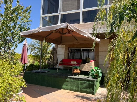 Duplex Villa With Garden For Sale in Rwayset Sawfar, Aley — 14
