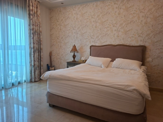 3-Bedroom Apartment with City View For Sale in Mar Elias, Ras Beirut — 9