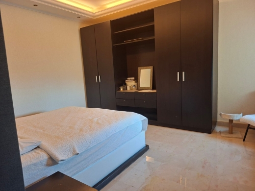 3-Bedroom Apartment with City View For Sale in Mar Elias, Ras Beirut — 11