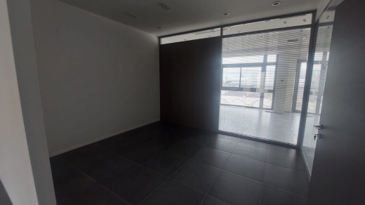130 SQM Office for Rent in Downtown — 3