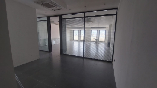 225 SQM Office for Rent in Downtown