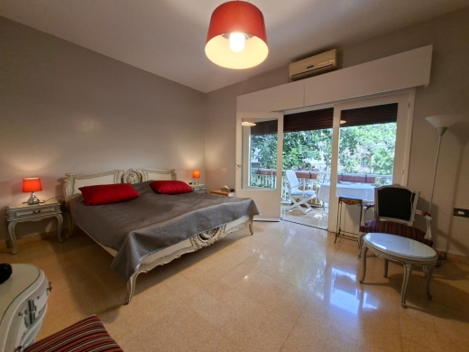 Charming 3-Bedroom Apartment For Rent in Hamra, Close to AUH — 7