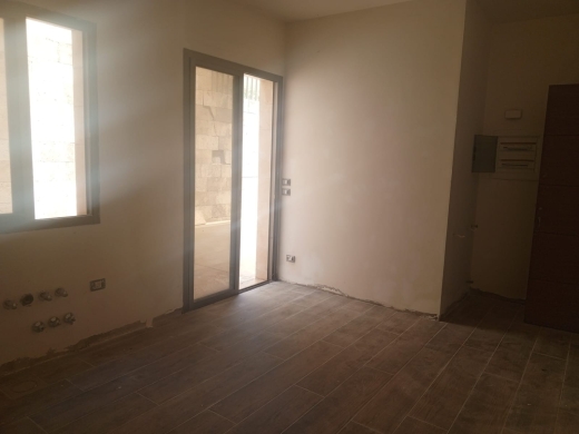 Apartment With Terrace For Sale in Maaysra — 2