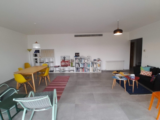 Beautiful 3-Bedroom Apartment For Sale in Achrafieh, Geitawi — 4