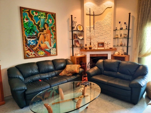 Apartment For Rent With Garden in Ballouneh