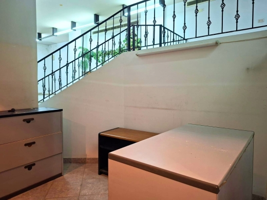 905 SQM Warehouse & Offices For Sale in Verdun, Ras Beirut — 4