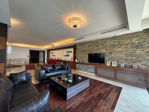 Fully Furnished Apartment With Garden For Rent in a Calm Area in Monteverde — 2