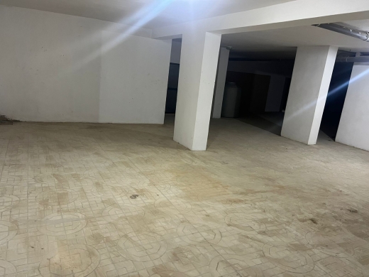 Spacious Warehouse For Sale in Betchay — 2