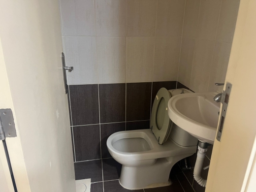 An Open Space Warehouse For Rent in Ain Al Remmane — 6
