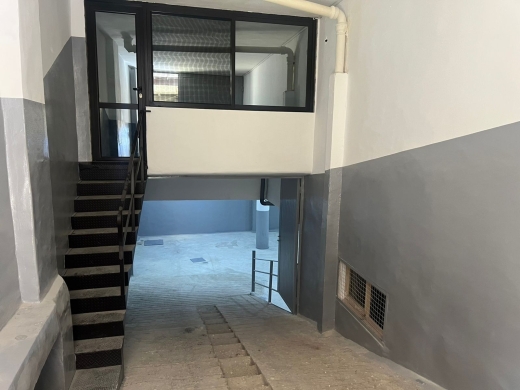 An Open Space Warehouse For Rent in Ain Al Remmane — 5