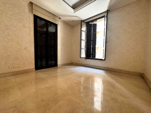 High-End 124 SQM Office For Rent in Prime Location in Down Town — 5