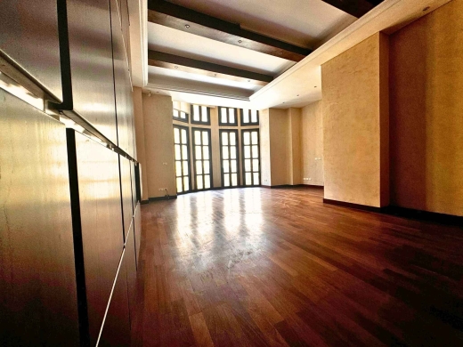 High-End 124 SQM Office For Rent in Prime Location in Down Town — 4