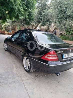 مرسديس ٣٢٠موديل ٢٠٠٢