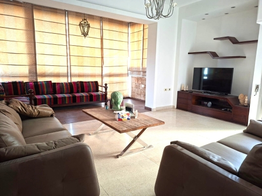 4-Bedroom Apartment For Rent in Corniche Al Mazaraa, Ras Beirut — 6
