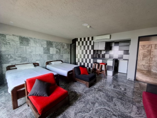 Exclusive! Beach Hotel For Sale in Halat — 5